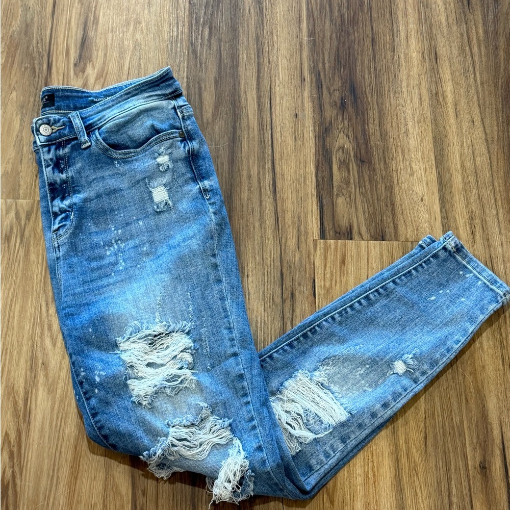 Judy Blue Ripped Skinny Jeans